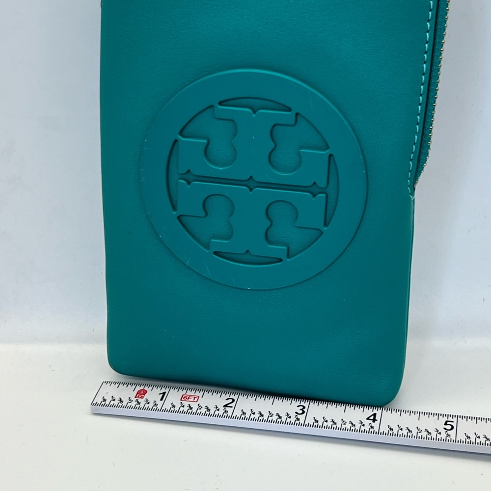 Tory Burch Teal Leather Crossbody Phone Bag - Picture 5 of 7